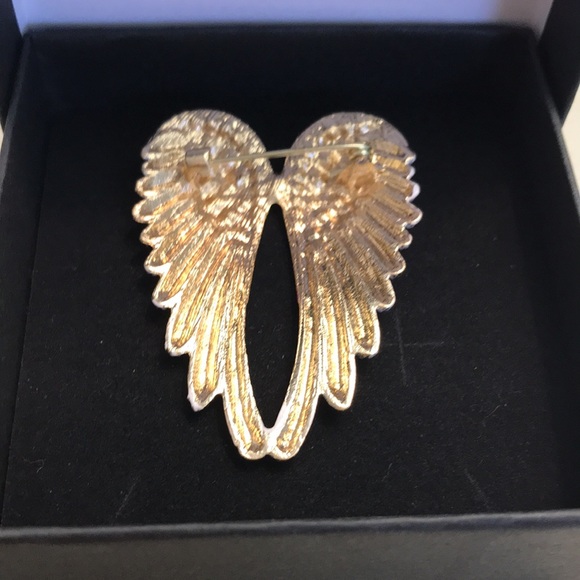 NEW BEAUTIFUL ANGEL PIN (BROOCH) - Picture 3 of 5